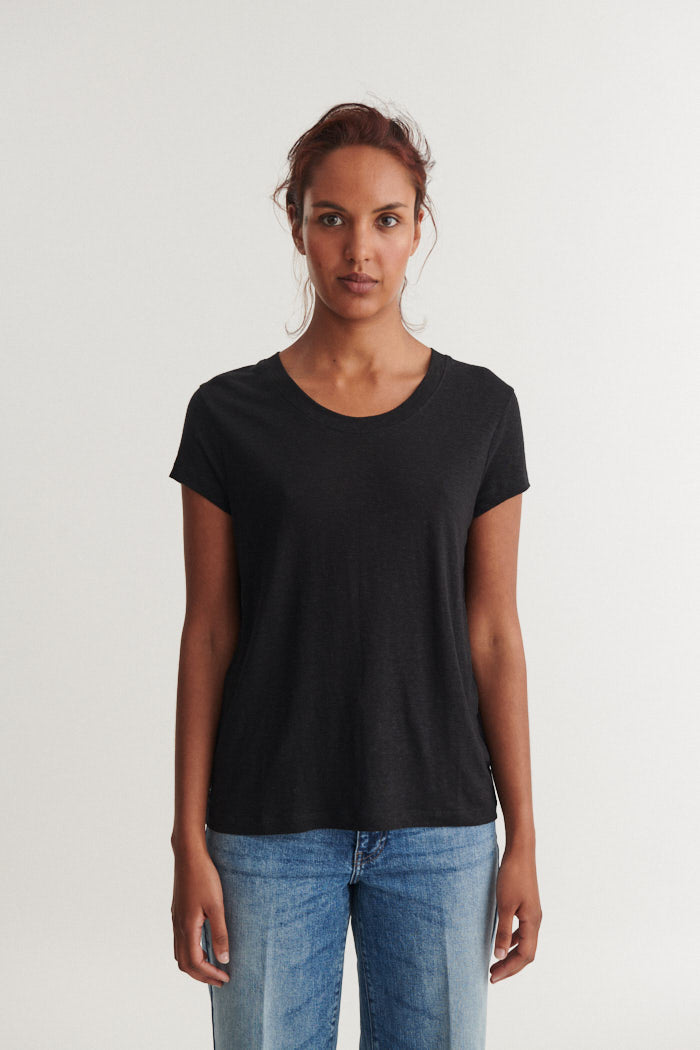 Basic Apparel Ashly SS Tee T-shirts 001 Black